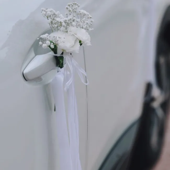 Composition pour poignée de porte mariage