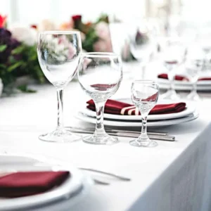 Nappe rectangulaire blanche