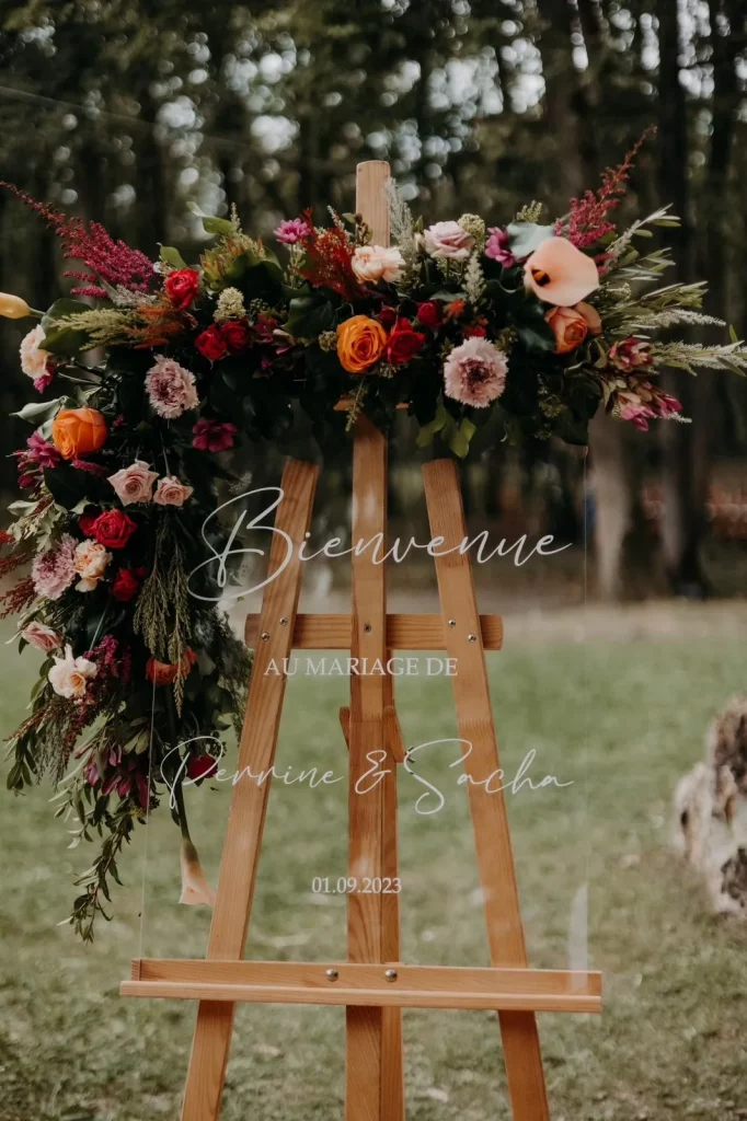 Décoration florale pour panneau de bienvenue domaine de la roche couloir chevreuse
